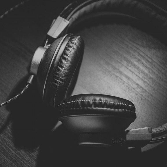 Listen 53